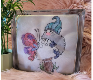 ADVENTSKALENDER 12. Dezember - Stickserie Frühlings Wichtel